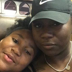 Meet your Posher, Hailey